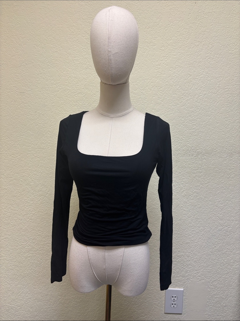 Square Neck Black Long-Sleeve Tee